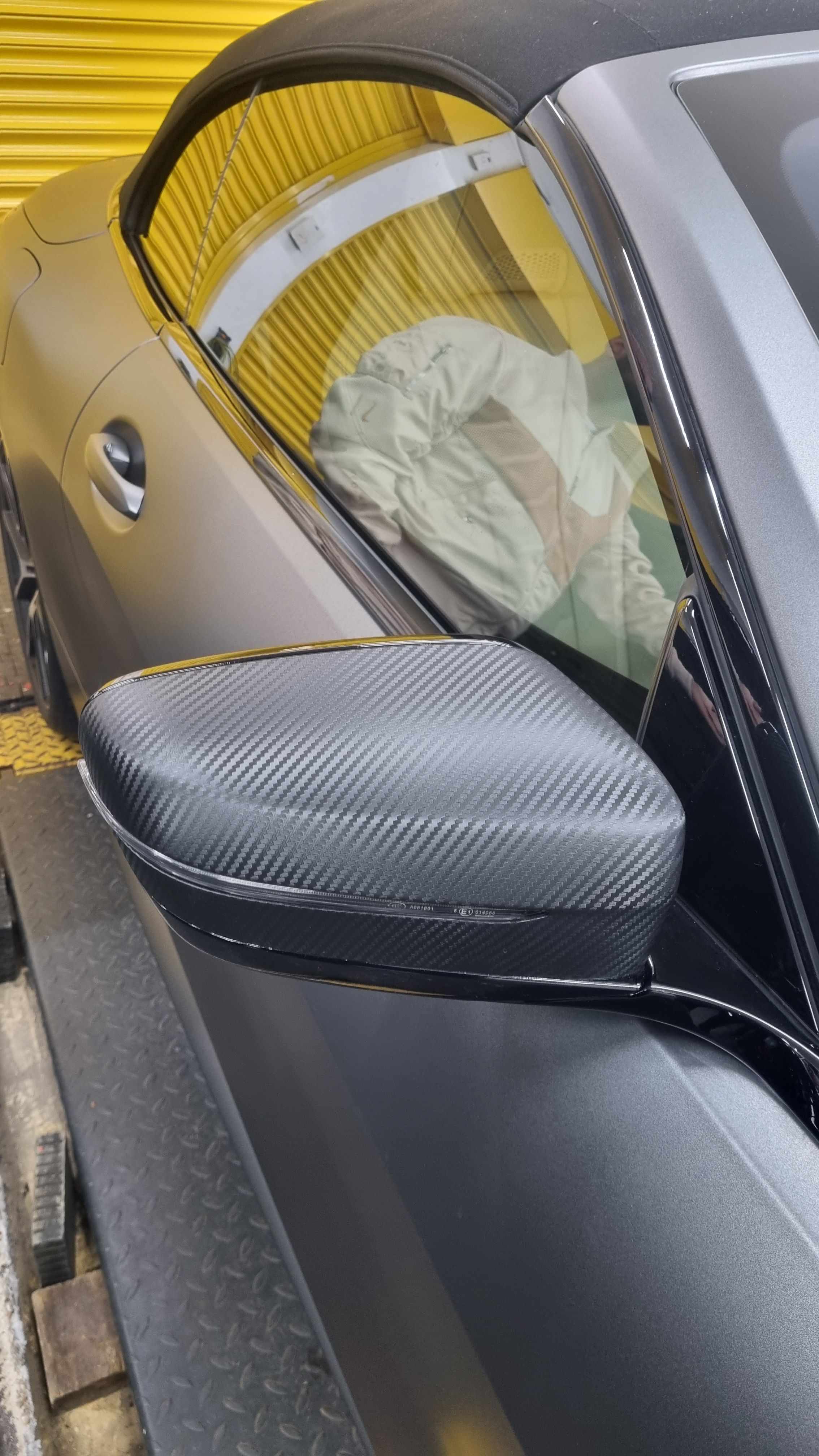 Window tinting on a parked vehicle